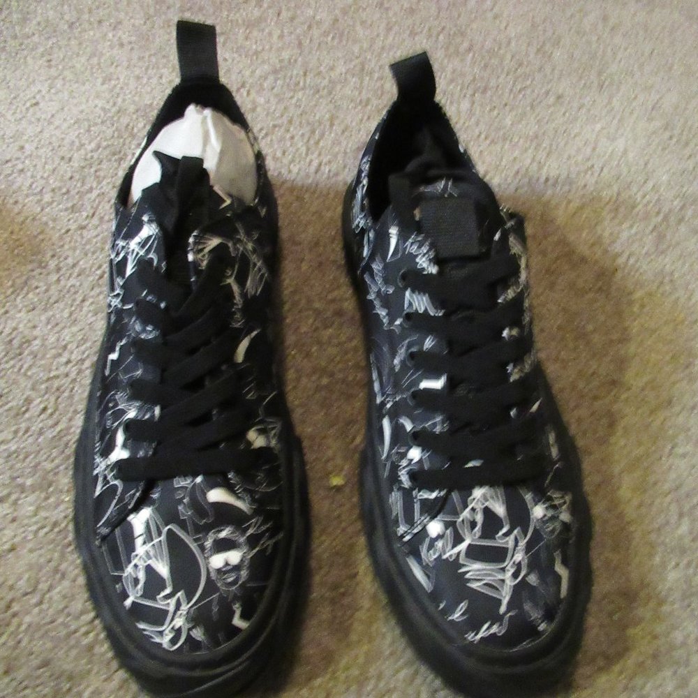 KARL LAGERFLD Paris Black Canvas Signed Tennis Shoes Sneakers Rare size 10 new